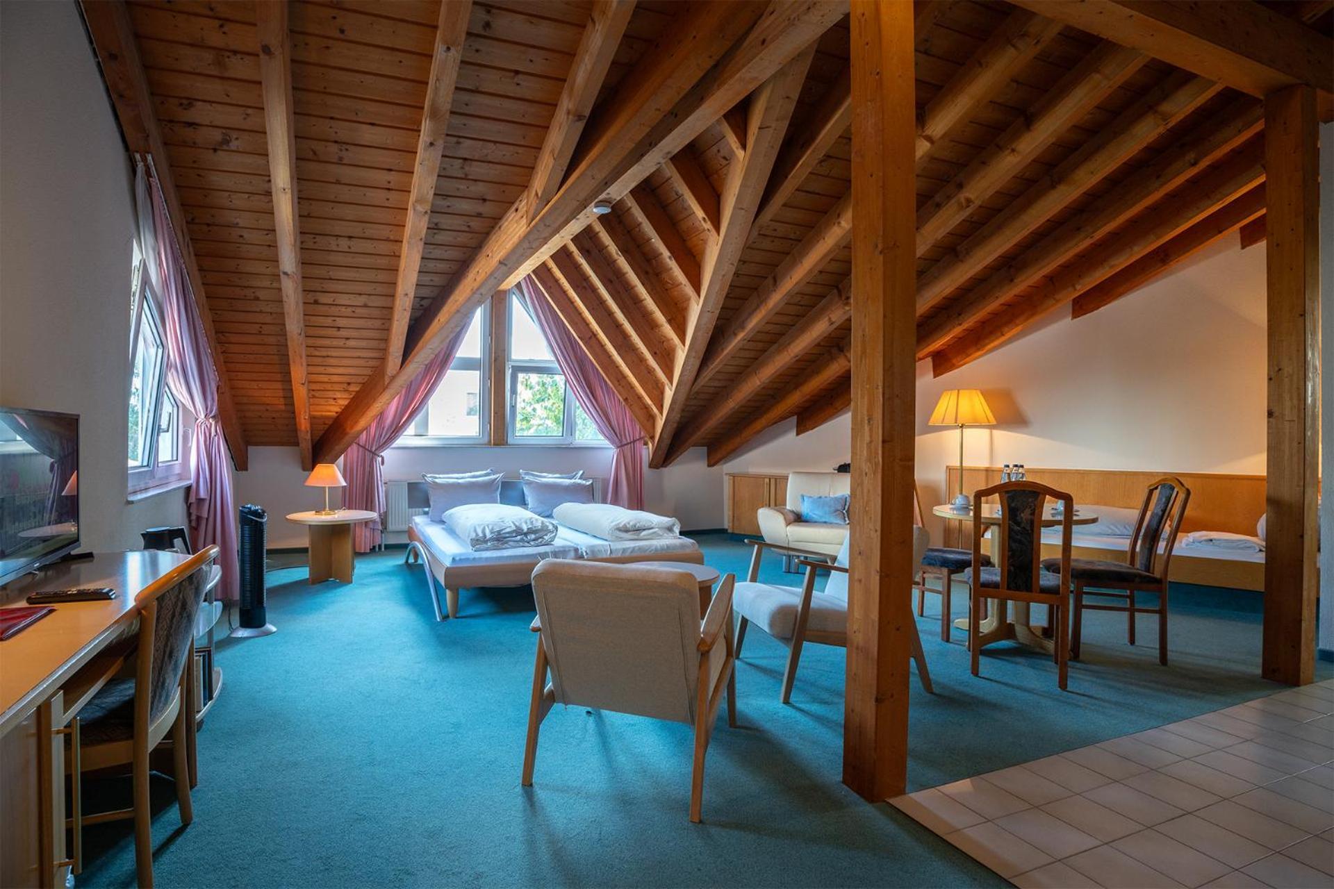 Hotel Sonne บาดฮอมบูร์ก ฟอร์ แดร์เฮอเฮอ ภายนอก รูปภาพ