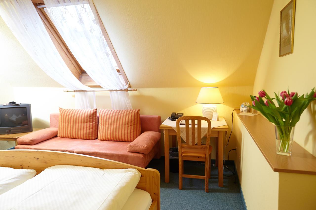 Hotel Sonne บาดฮอมบูร์ก ฟอร์ แดร์เฮอเฮอ ภายนอก รูปภาพ