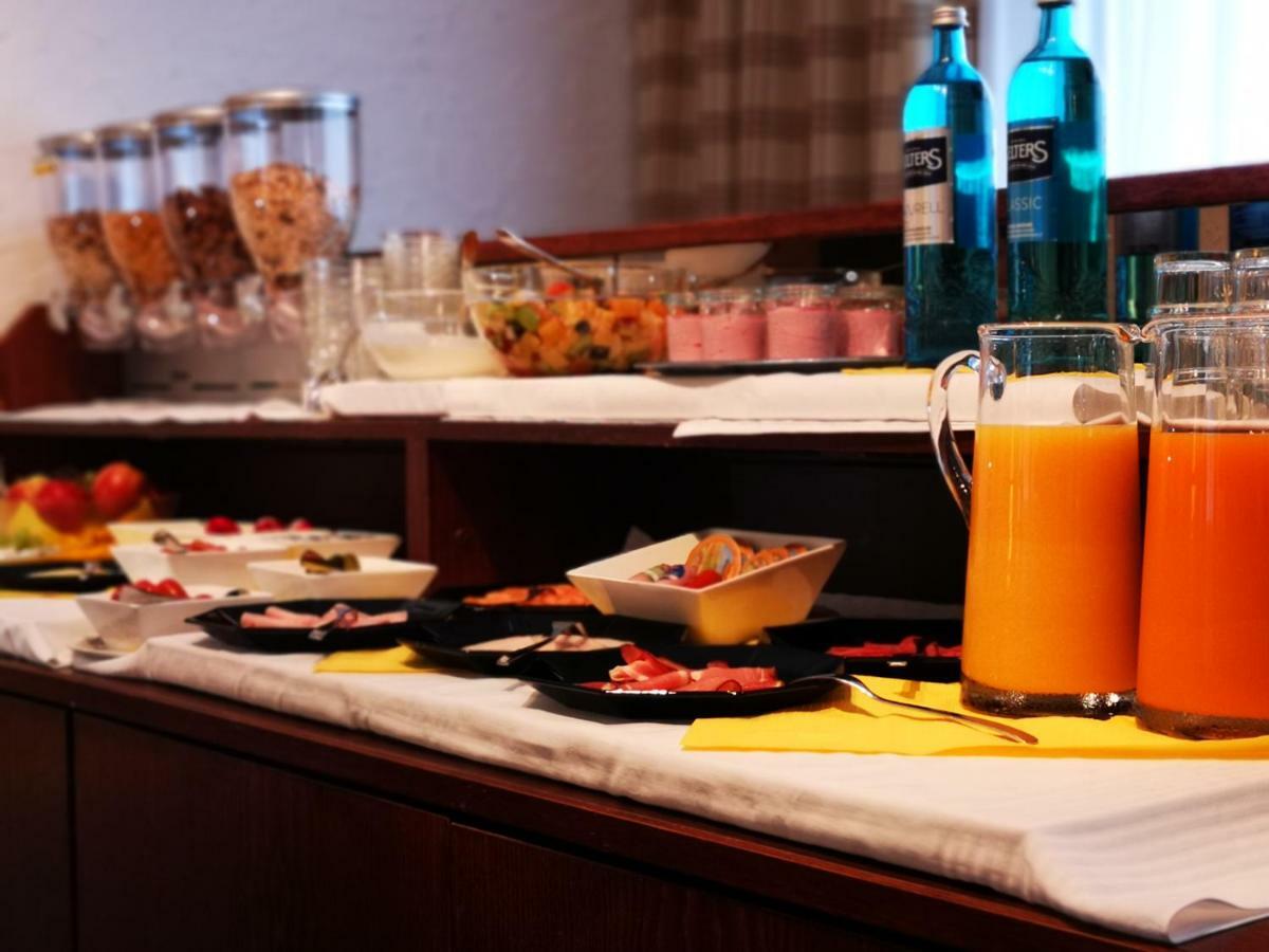 Hotel Sonne บาดฮอมบูร์ก ฟอร์ แดร์เฮอเฮอ ภายนอก รูปภาพ